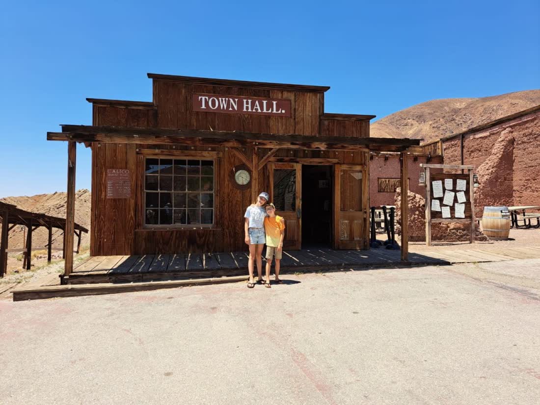 Een oud wildweststadje langs Route 66 in Californië, Amerika