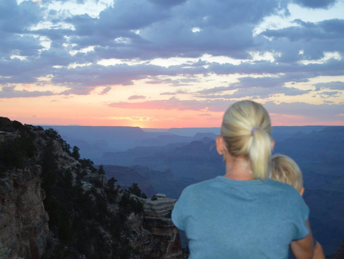 Zonsondergang bij de Grand Canyon