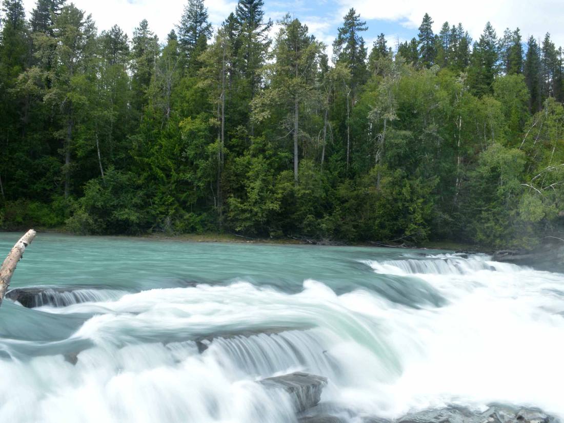 Rearguard watervallen in Mount Robson