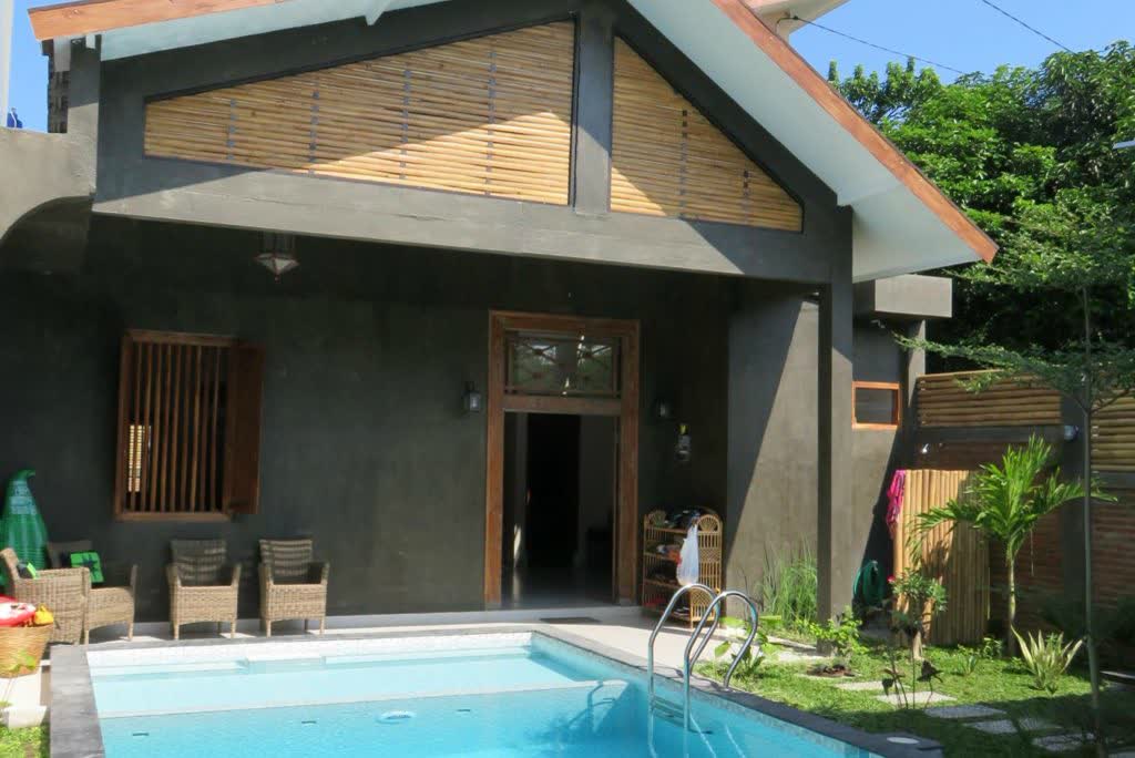 Villa met zwembad bij Yogyakarta, Java, Indonesië