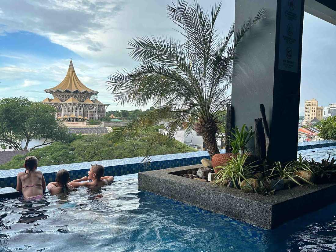Borneo met kinderen - infinity pool