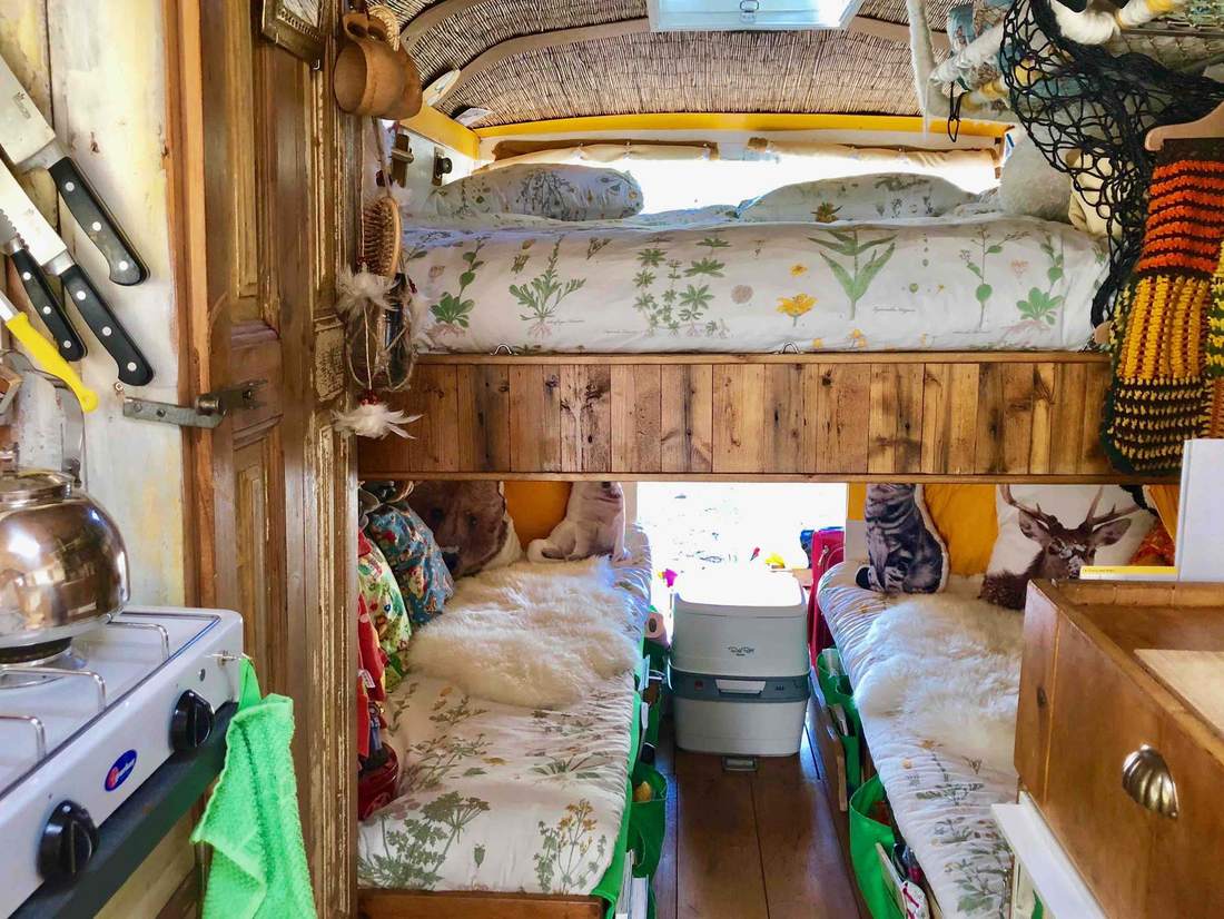 Als digital nomad met kinderen leef je in een camper als deze