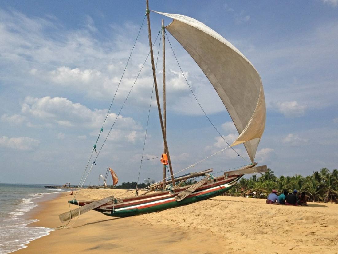 Lekker het strand op bij Negombo