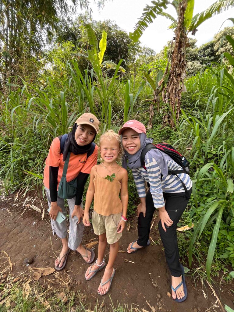 Een wandeling met de vrouwen van Senaru; leuk om te doen met kinderen op Lombok